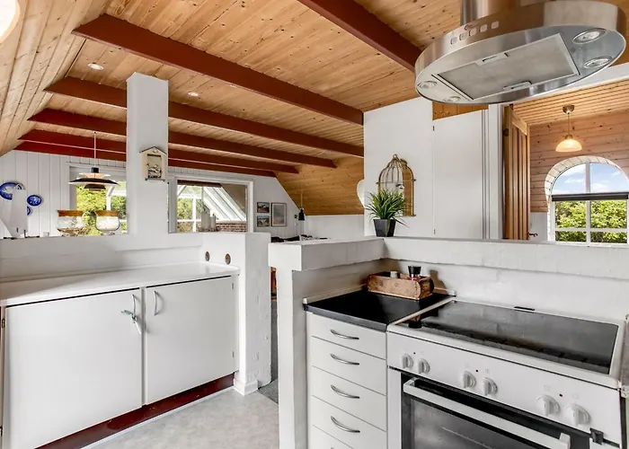 Vakantiehuis Pia - 400m From The Sea By Interhome