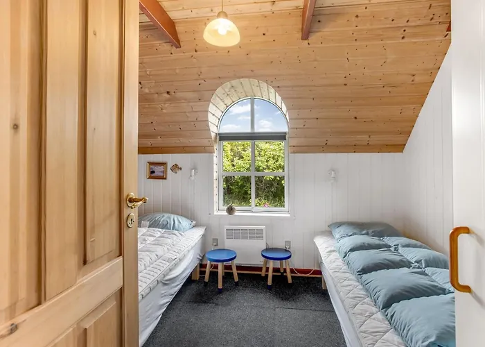 Vakantiehuis Pia - 400m From The Sea By Interhome *